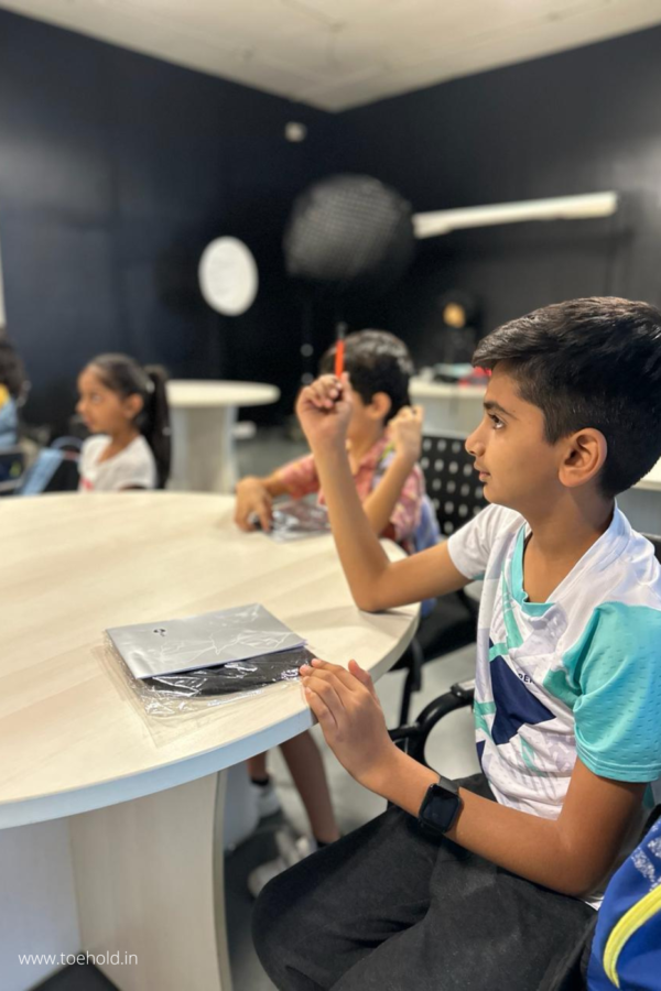 Toehold Junior Naturalist-One Day Classroom Workshop - Image 5